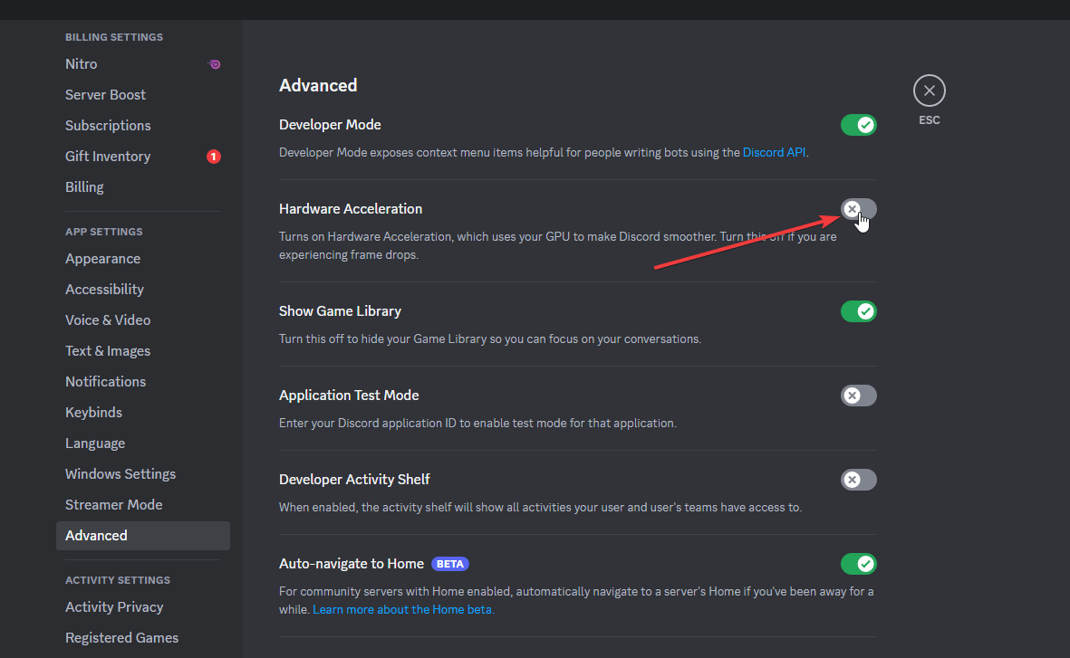 Discord hardware acceleration option disabled to improve performance.